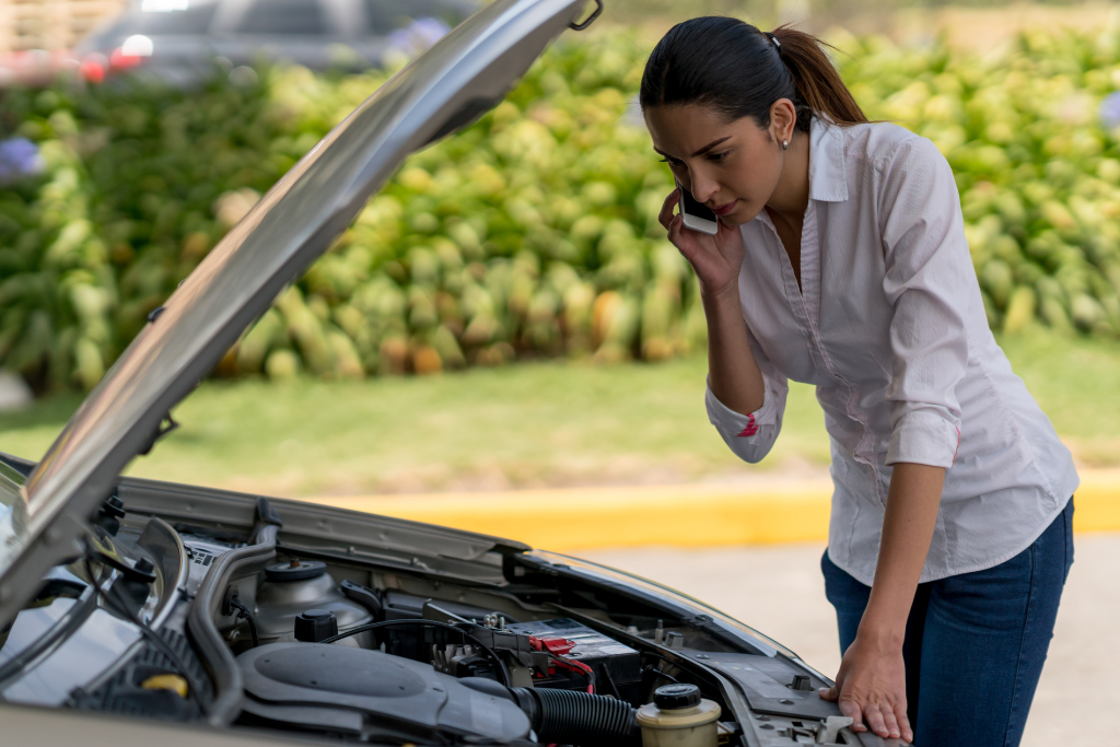 Look she a car. Insurance красивая девушка. Roadside assistance benefit. Лучшие фото о страховании авто девушка. Why do you need car insurance.